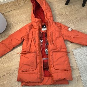 Burton Women’s Snowboarding Jacket - Like New!
